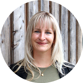 Lena, Sozialpädagogin in einer Wohngruppe in Neumünster